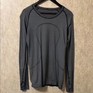 Lululemon Swiftly Tech Long Sleeve Shirt
